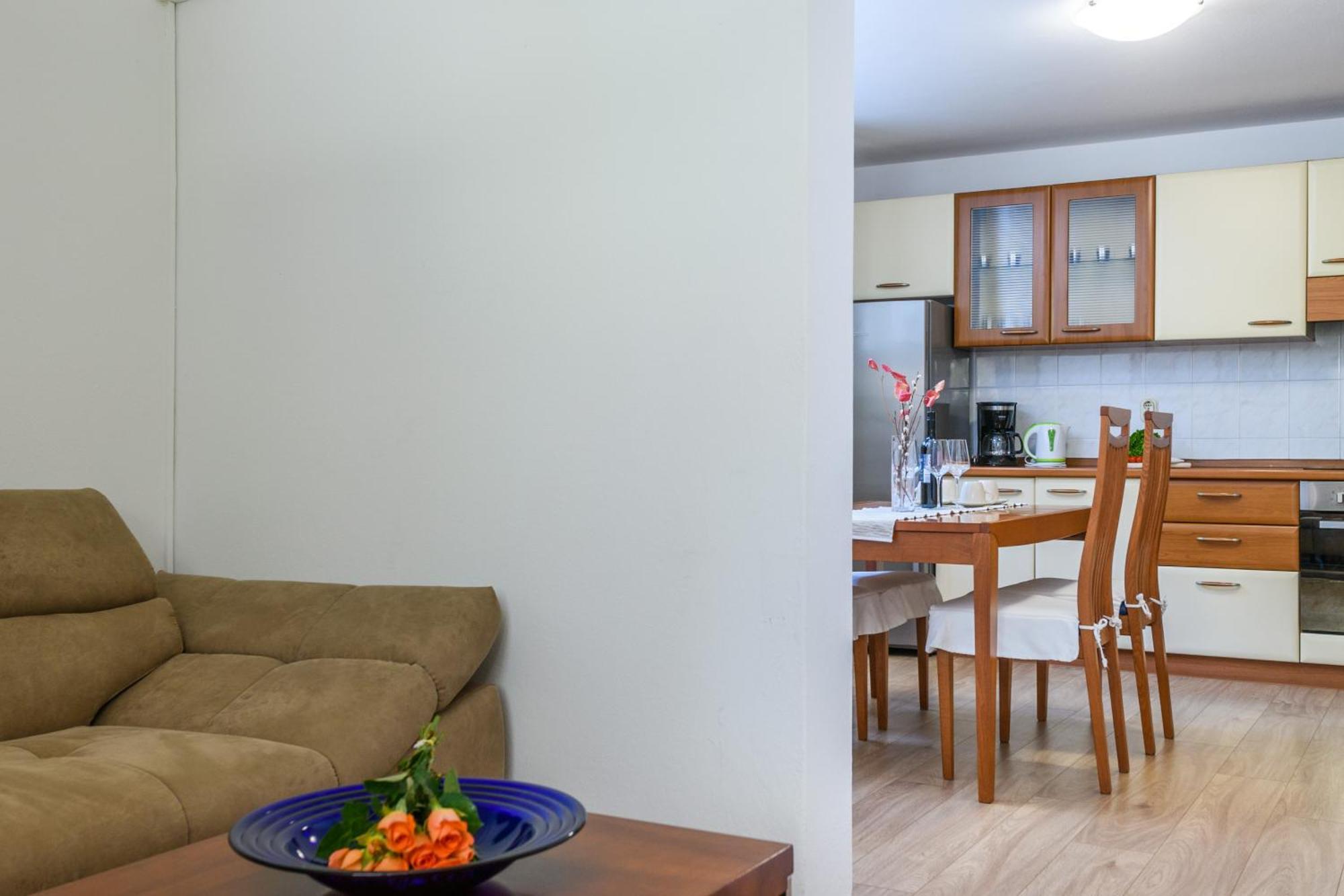 Krajcar Apartment บานโจเล ภายนอก รูปภาพ