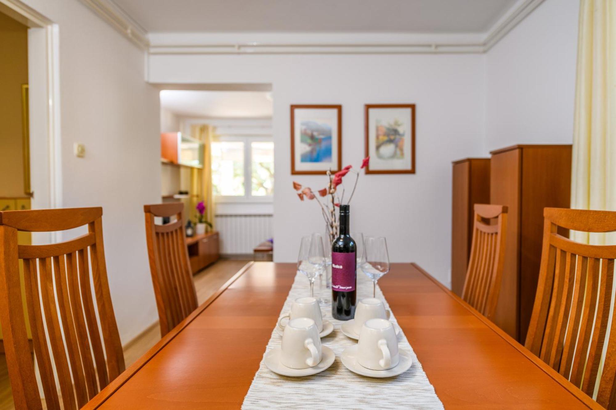 Krajcar Apartment บานโจเล ภายนอก รูปภาพ
